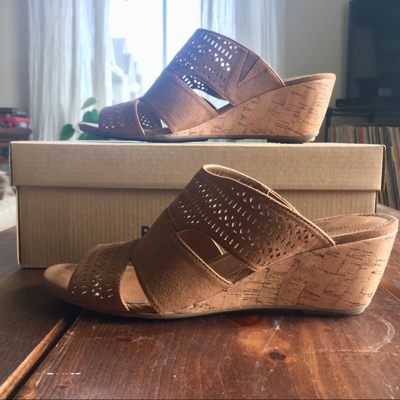 Sandals - Picture 6 of 8